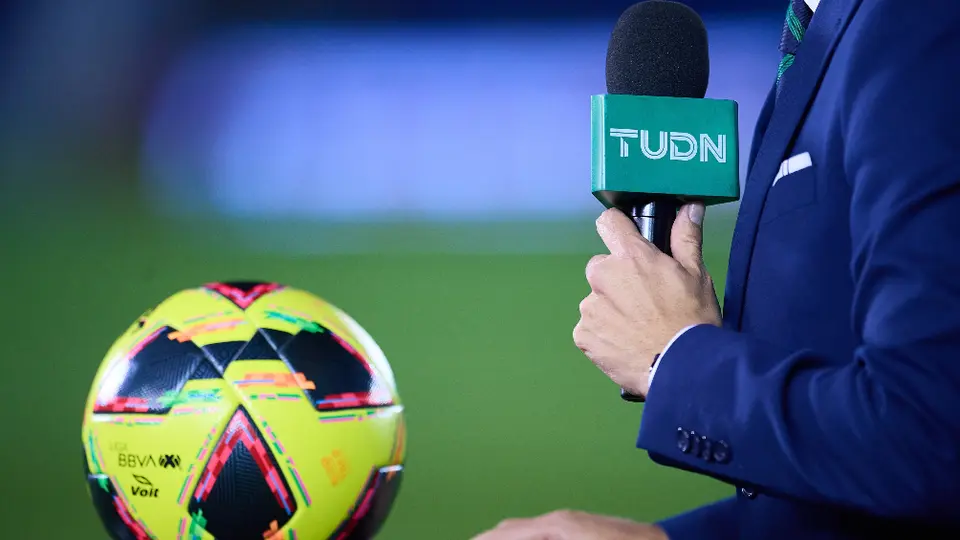 #TUDNMute se vuelve tendencia en X después de la transmisión de Martinoli y Doctor García en YouTube