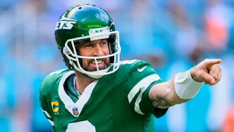 ¡Se acabó la novela! Aaron Rodgers firma por un año con Pittsburgh Steelers