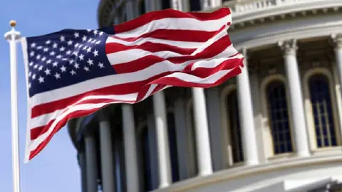 Tarjeta dorada de Trump: Así puedes tramitarla para tener la residencia permanente en Estados Unidos