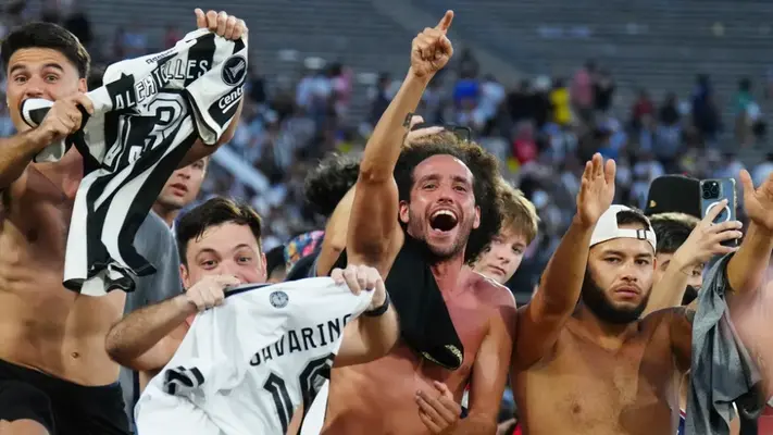 ¡Hasta Snoop Dog celebró! Locura de festejos por el triunfo del Botafogo ante PSG