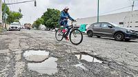 ¿Reparar un bache por tu cuenta en CDMX? Podrías ir a la cárcel o recibir una multa