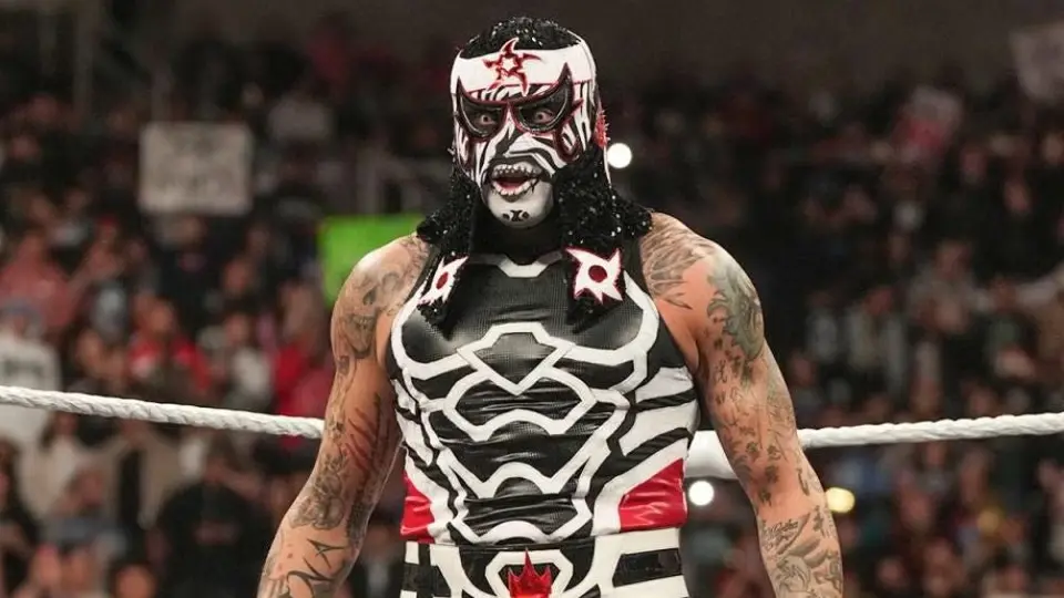 Penta Zero Miedo, el nuevo ídolo mexicano, cayó ante Gunther por el Campeonato Pesado de WWE