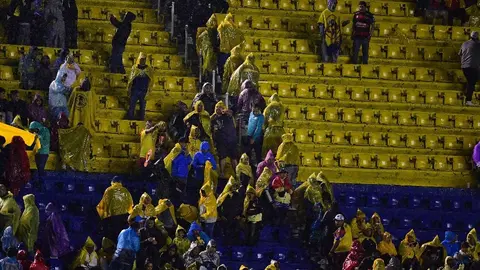 Aficionado de América sufre accidente en el Ciudad de los Deportes y denuncia mal estado de las gradas
