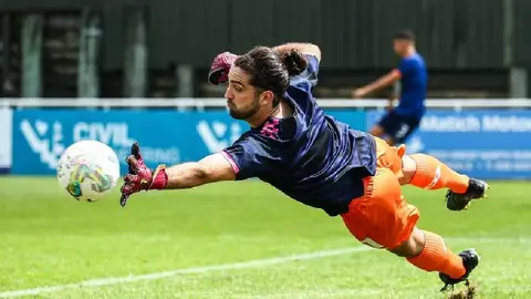¡Insólito! Portero de Auckland City pidió vacaciones en su trabajo para jugar el Mundial de Clubes