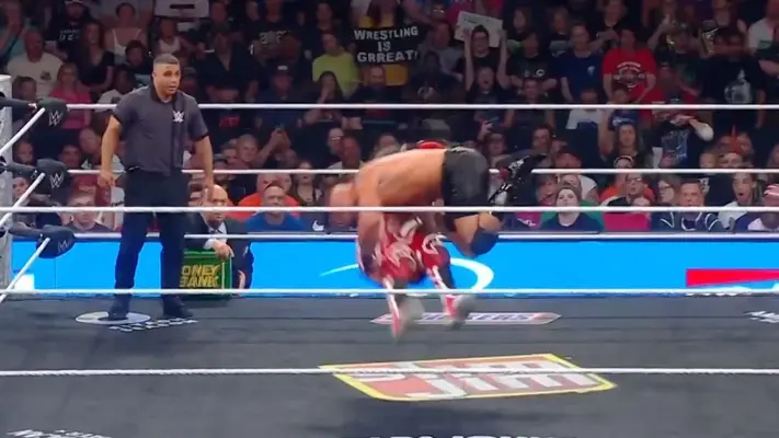 Penta Zero Miedo cae ante Bron Breakker en el Monday Night Raw