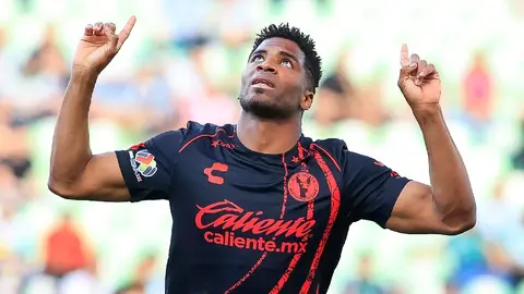 Raúl ‘Pantera’ Zúñiga 'no saldrá' de Xolos: Tijuana confirma continuidad del goleador para el AP2025