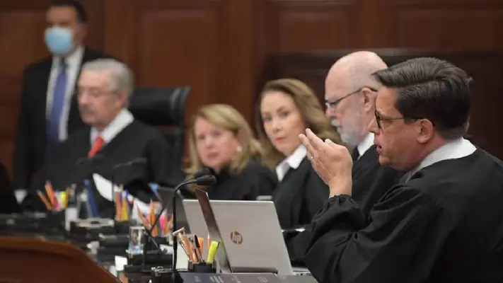 ¿Cuál es el sueldo de un ministro de la Suprema Corte de Justicia en México?