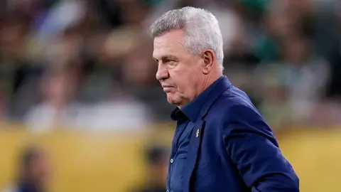 Javier Aguirre se sincera sobre dejar a jugadores en la tribuna: ‘Es difícil hablar con ellos’