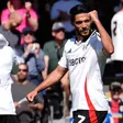 ¡Como crack! Fulham celebra dos años de haber fichado a Raúl Jiménez