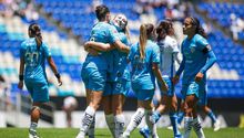 Rayadas de Monterrey golean a Puebla Femenil en la fecha 4 del AP 25