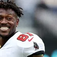 Antonio Brown, exestrella de la NFL, es buscado por intento de asesinato en Miami