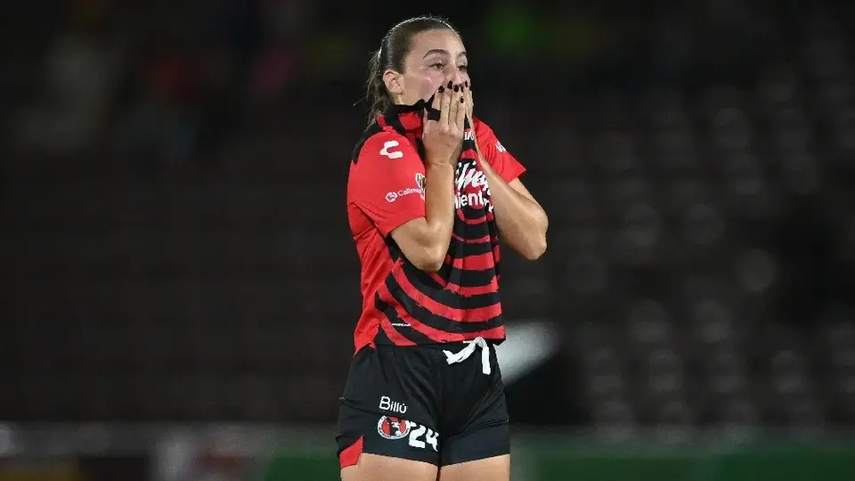 ¡Llegaron a los golpes! Jugadoras desatan pelea en juego de Liga MX Femenil