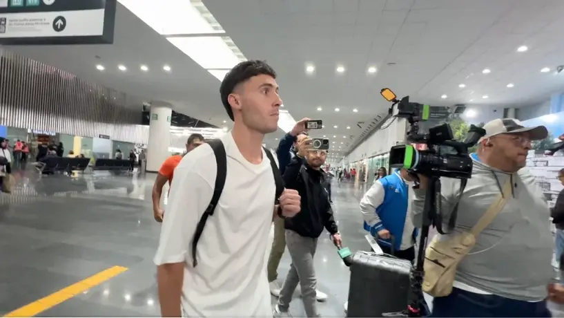 José Paradela ya llegó a Ciudad de México para incorporarse a Cruz Azul