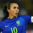 Marta sale del retiro y es titular como capitana en triunfo de Brasil ante Japón