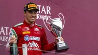 ¡Orgullo mexicano! Noel León sube al podio en lluviosa carrera en Silverstone en la Fórmula 3