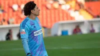 Sin Guillermo Ochoa en la convocatoria, AVS se salva del descenso