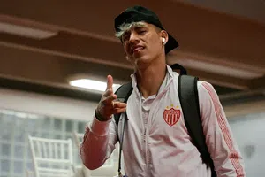 Emotivo momento: Chicote Calderón se reencuentra con sus ex compañeros del América