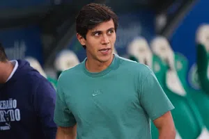 ¿Cuánto tiempo tiene sin jugar un partido oficial José Juan Macías?