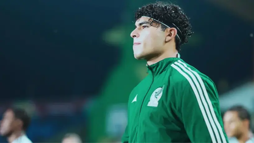 Además de Stephano Carrillo, ¿qué otros mexicanos jugaron en una Segunda División de Europa?