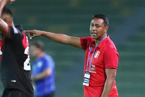 Nolberto Solano es nuevo técnico de Pakistán; dirigirá la selección absoluta y la Sub-23