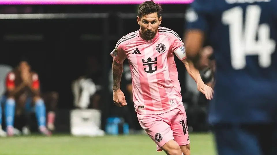 ¿Qué jugador del Atlas se quedó la playera de Messi?