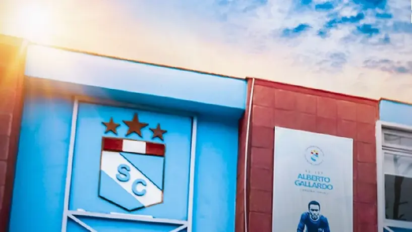 Temblor sorprende partido del Sporting Cristal de Martín Cauteruccio