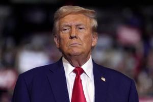 Trump anuncia arancel del 50 % al cobre y amenaza con 200 % a farmacéuticas
