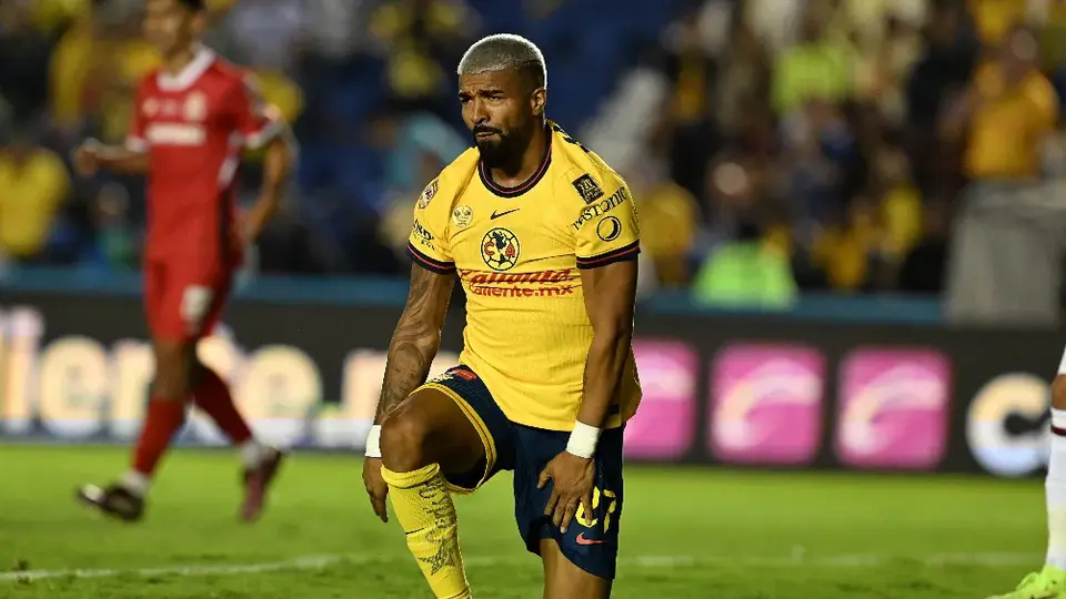 Rodrigo Aguirre explota contra Israel Reyes por ‘quitarle’ el gol ante Toluca