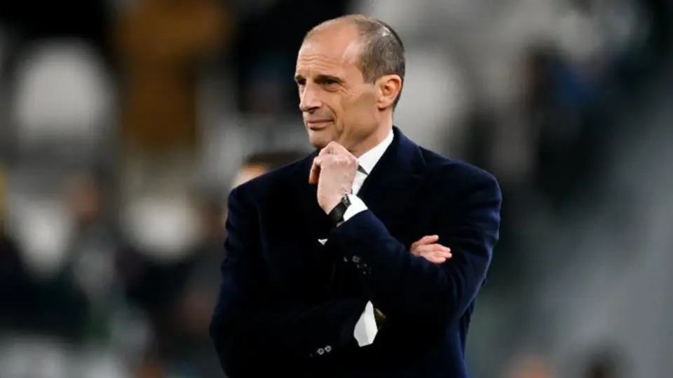 ¡Nuevo DT para Santiago Giménez! Massimiliano Allegri será entrenador del Milan