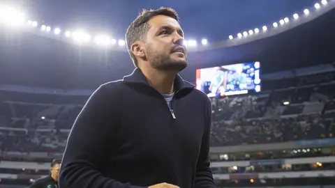 “No vengo de paso”: Larcamón lanza indirecta a Anselmi y promete largo plazo en Cruz Azul