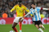Argentina, con un hombre menos, rescata empate ante Colombia