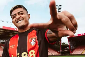 Julián Araujo ‘estremece las redes’ con tatuaje en honor a los inmigrantes