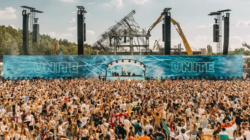 Tomorrowland 2025 en VIVO: ¿Dónde ver el festival y cómo reconstruyeron el escenario principal?
