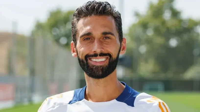 Álvaro Arbeloa será el nuevo técnico de Real Madrid tras salida de Raúl González