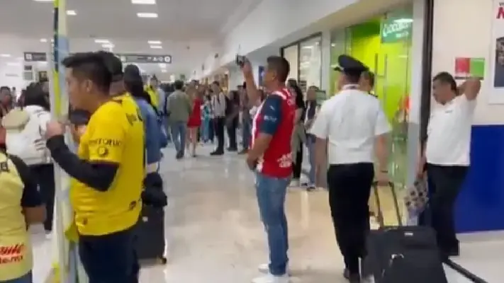 ¡Nadie se lo quiso perder! Chivahermano es captado en recibimiento de Allan Saint-Maximin