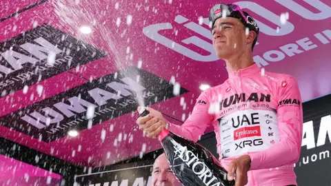 Isaac Del Toro amplía su ventaja por cinco segundos en la 13era etapa del Giro de Italia