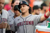 El mexicano Alek Thomas conecta jonrón en el triunfo de Arizona sobre Padres
