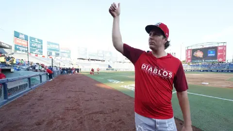 Trevor Bauer cerca de volver a los Diablos Rojos