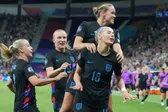 ¡Vive la Reina! Inglaterra remonta ante Italia y se mete a la Final de la Euro Femenina