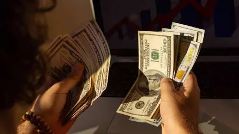 Precio del dólar hoy 16 de julio: Peso mexicano recibe ‘golpe’ del billete verde