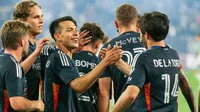 Chucky Lozano continúa en plan grande: Una asistencia más para el mexicano