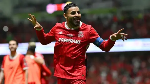 Alexis Vega dedicó homenaje a Saturnino Cardozo en la Final ante América