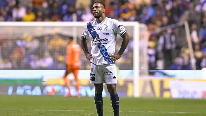 Brayan Angulo es baja de Puebla previo al Apertura 2025