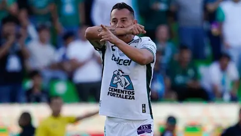 Cruz Azul sondea a Andrés Guardado; el “Principito” analiza su futuro