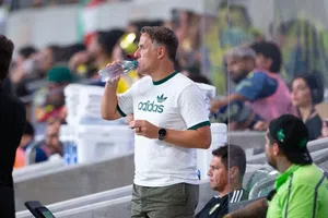 Entrenador de Portland, aseguró que los gritos homofóbicos fueron para ellos “mis jugadores fueron objeto de discriminación”