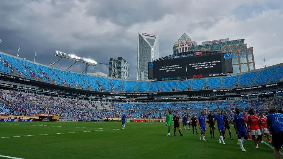 ¡A cinco minutos de terminar! Benfica vs Chelsea es suspendido por protocolo de tormenta eléctrica