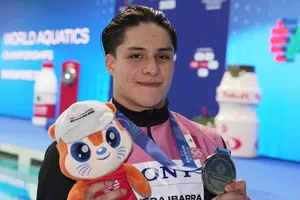 ¡Otra medalla! Osmar Olvera gana plata en trampolín de 1m en el Mundial de clavados