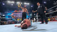 ¡Seth Rollins lo hizo de nuevo! La primera noche de SummerSlam termina con un nuevo canjeo exitoso de MITB