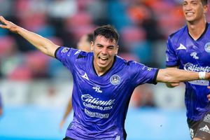 Mazatlán vence al Houston Dynamo y tiene pie y medio en la siguiente ronda