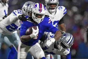 Buffalo Bills renueva a su corredor estrella James Cook; firma por 48 millones de dólares